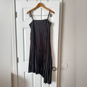 NWT Willa Story Black Pleated Asymmetrical Dress - Size Small